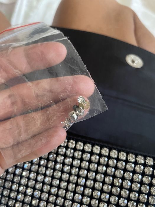 Сумочки очень красивые можно как клачь