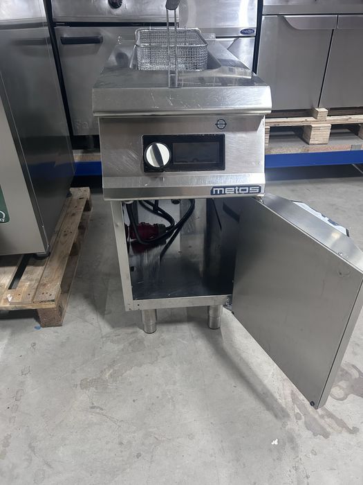 Friteuza electrica Digitala Linia 900