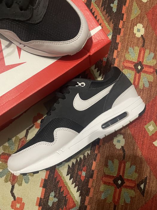 Кроссовки nike air max 1