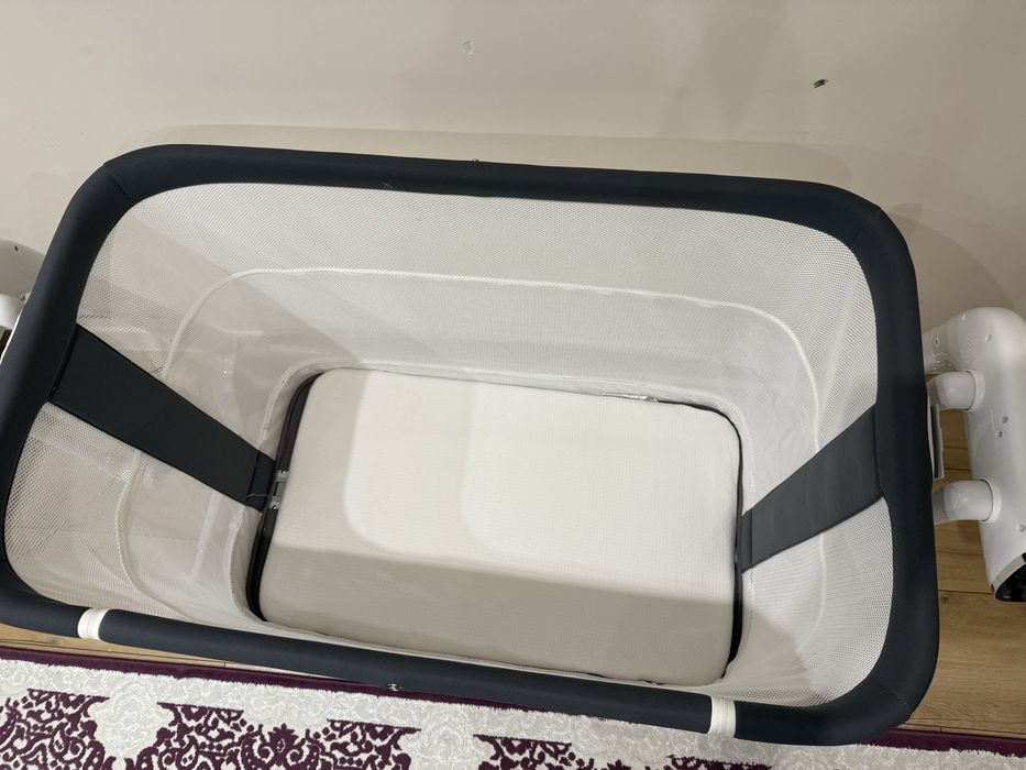 Продается кровать для малышей