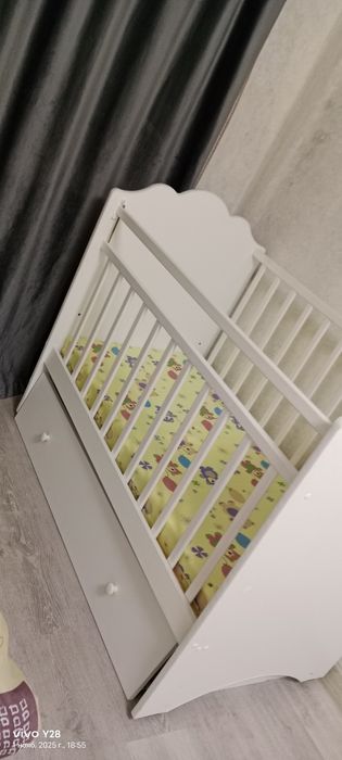 Продам детскую кроватку