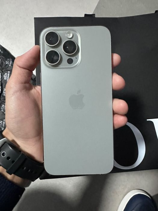 İphone 15 pro max 256 gb 88%