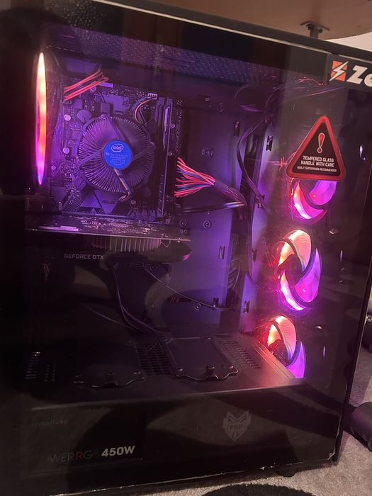 комплект геймърски компютър