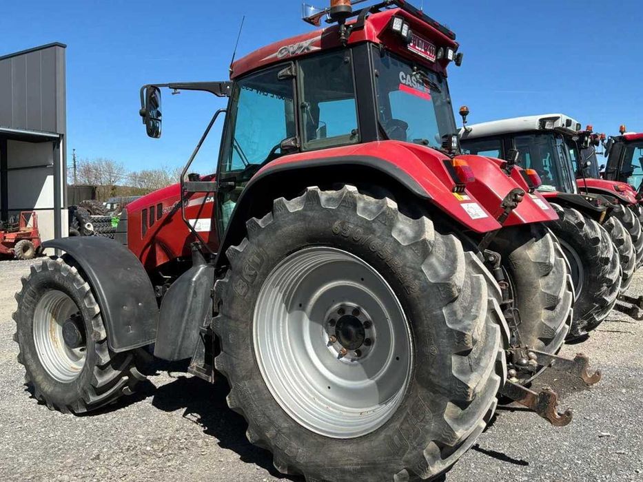 Колесный трактор Case IH CVX 170