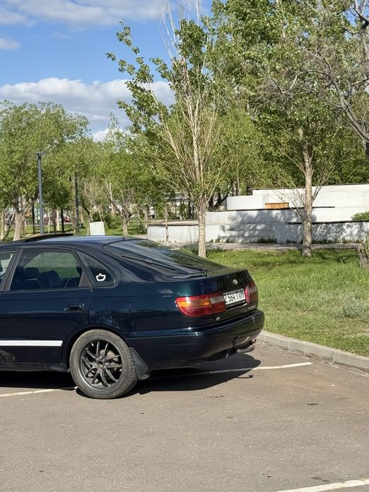 Продам Toyota Carina E
