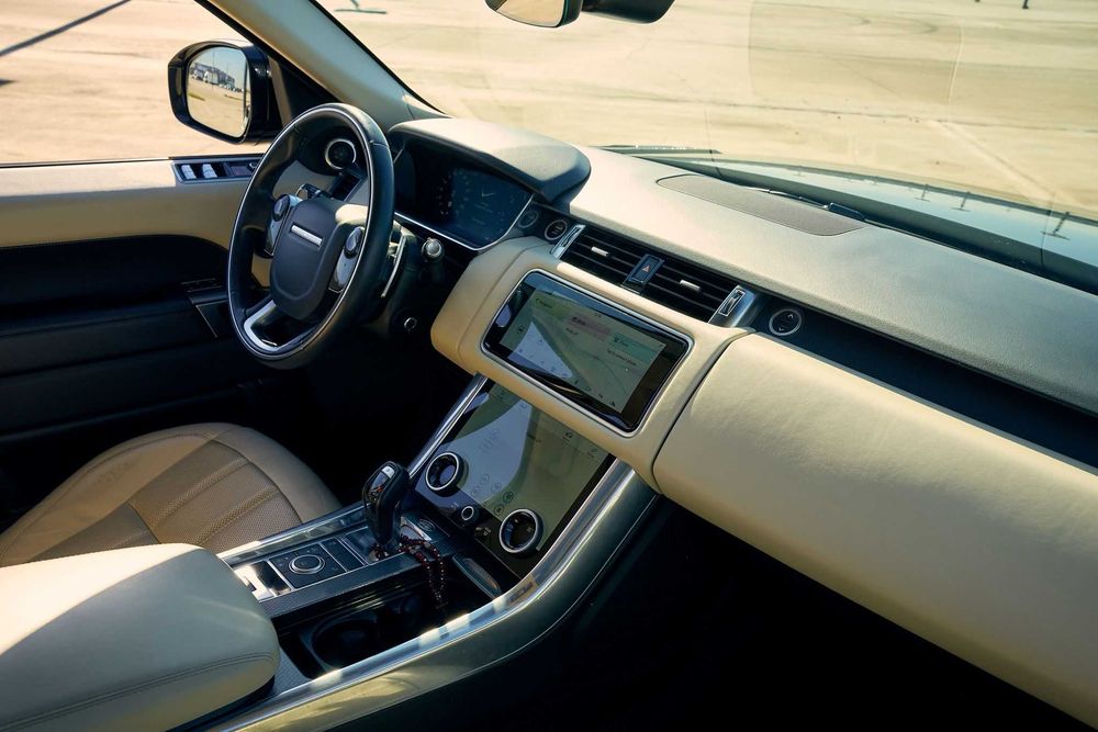 Range Rover Sport D300 3.0 HSE Dynamic