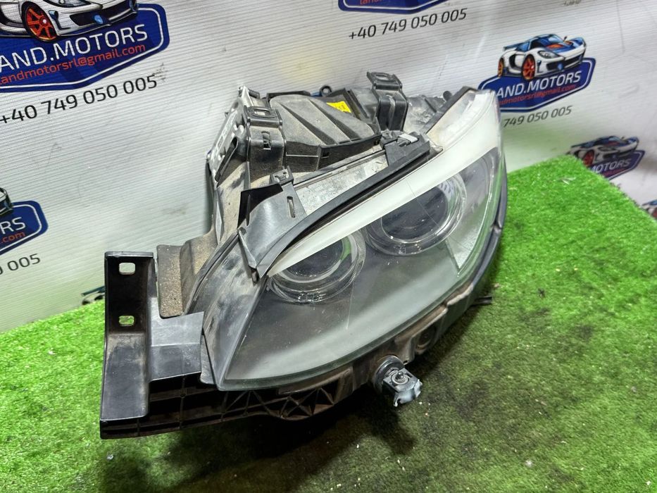 FAR STANGA UK CU LUPA XENON COMPLET CU BLOCURI BMW E93 320D 2013 2.0 DIESEL COD OEM 7356250 / 7263052 / 7263087 / 7239929 / DECAPOTABILĂ (CABRIOLET) 2005-2013