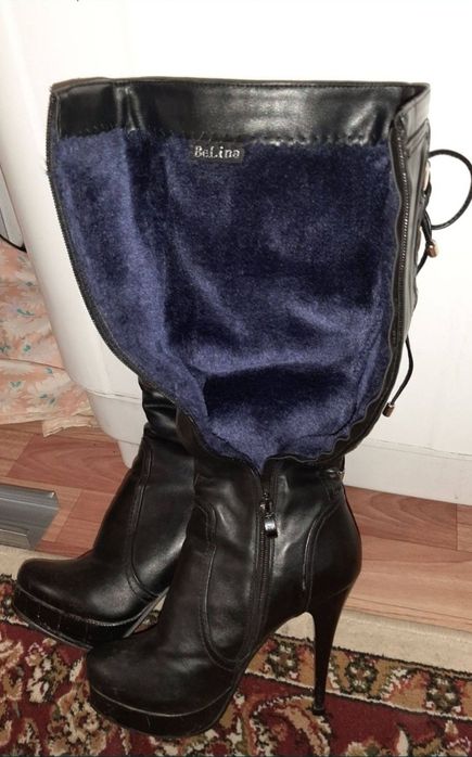 Сапоги на высоком каблуке