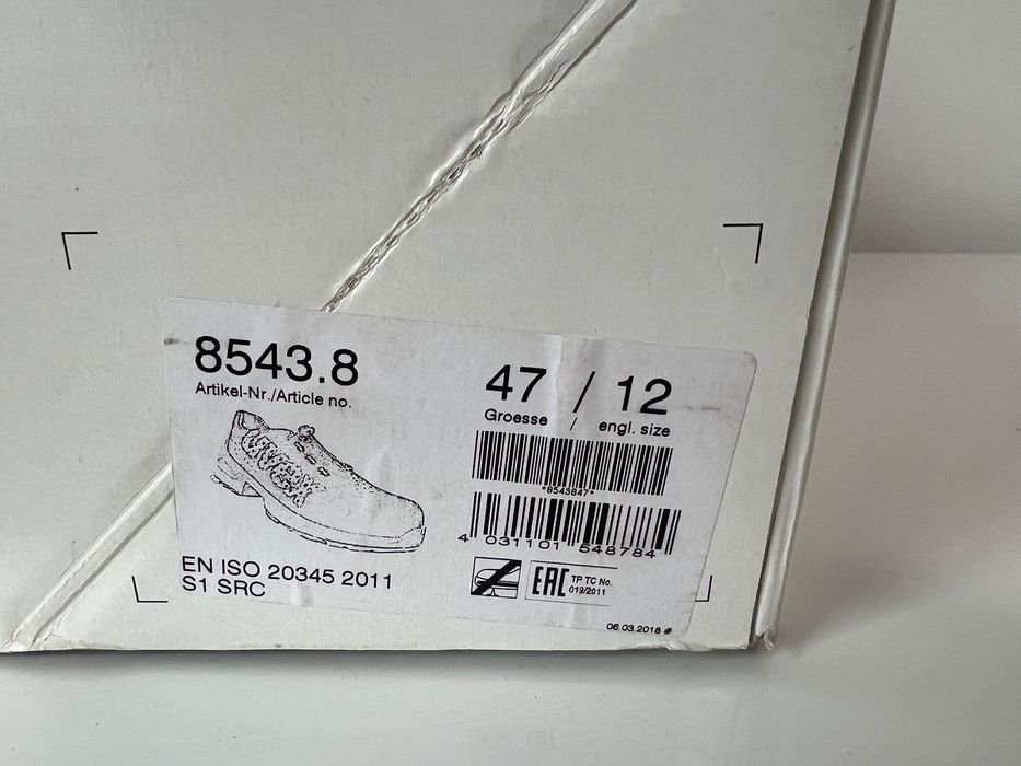 Pantofi Uvex marimea 47