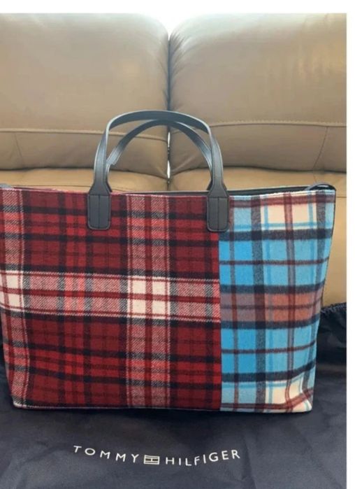 Geantă Tommy Hilfiger