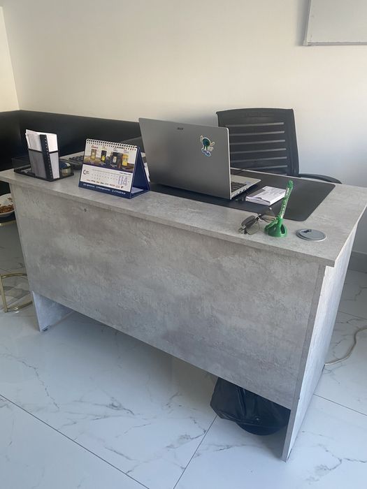 Продам офисные столы