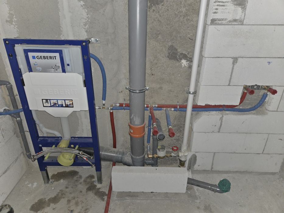 Instalatotr / Electrician