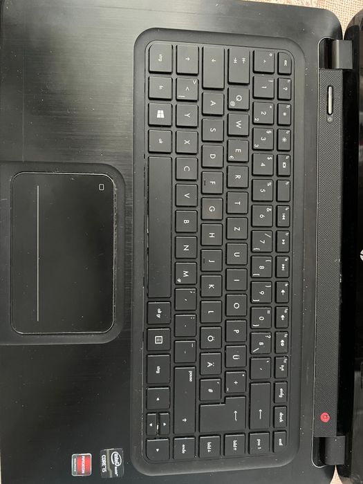 Vand laptop hp envy i5 8gb ram