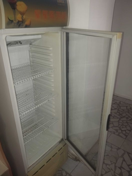 холодильная витрина Xingx.