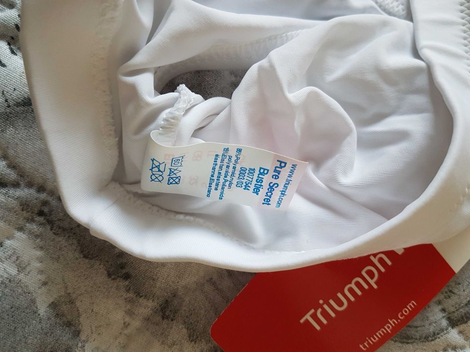 Бюстие Triumph EU36