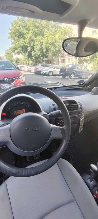 Vreau sa vând mașina. Smart în 2 usi