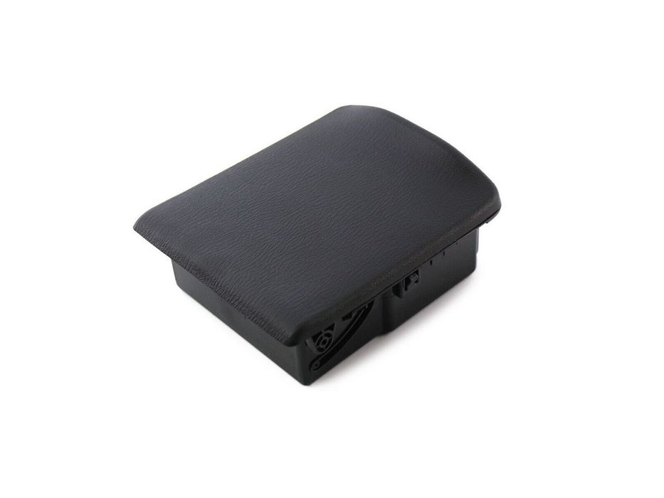 Поставка за чаши на Subaru Forester SG (2002-2008)