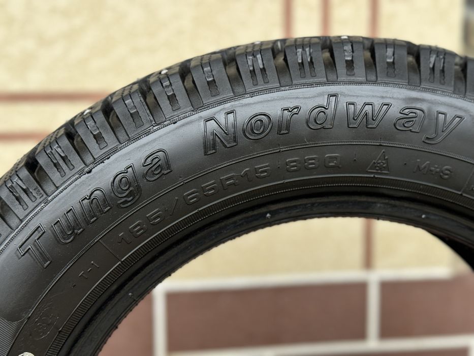 Зимний шины 185/65/15