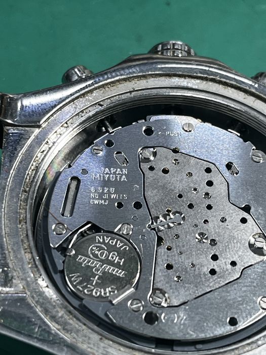 Продам часы фирмы Breitlng