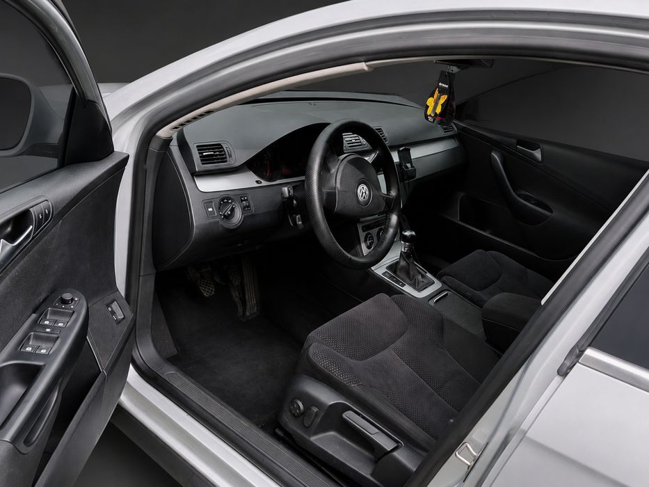 VOLKSWAGEN Passat 2009 — imagine 4
