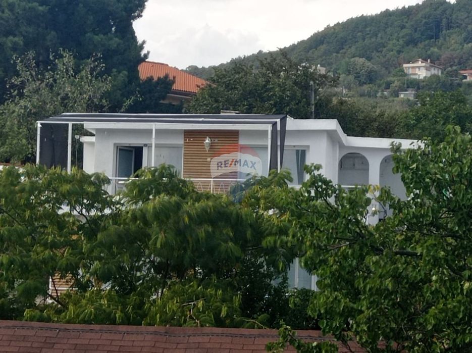 Продава се Къща в Варна, м-т Акчелар - 220 кв.м за 1500 €/кв.м - Снимка #2