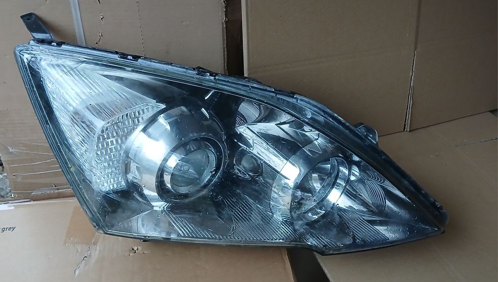 Honda CR-V  - оригинални фарове Xenon
