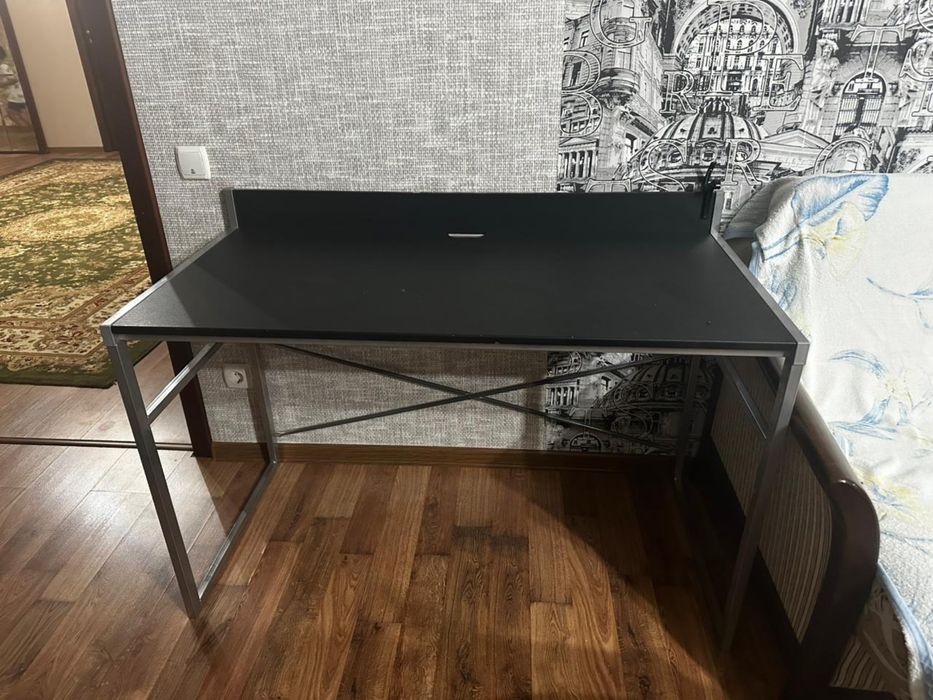 Продается рабочий стол