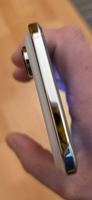 Vand(schimb) Iphone 17 Air 256GB alb nou