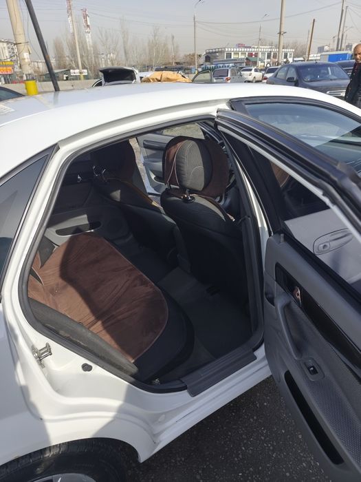 Lasetti 1.6 avtomat 2013