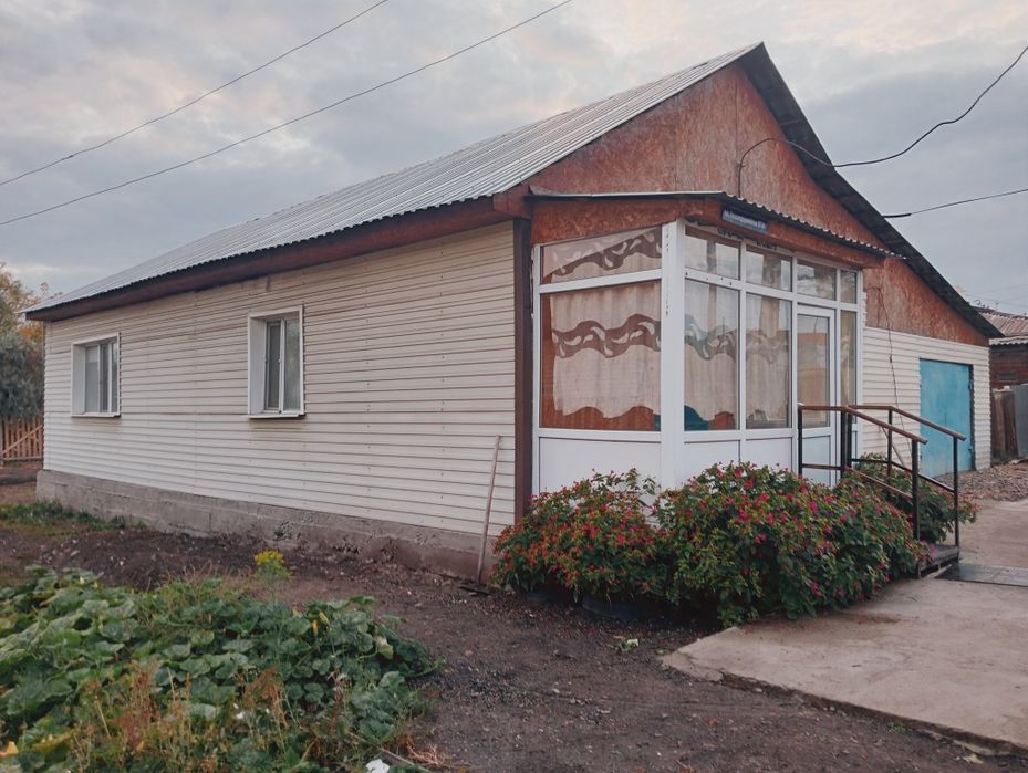 Продам добротный  дом