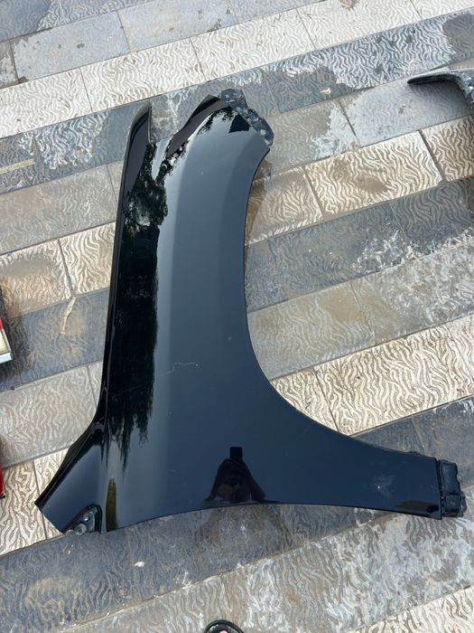 Крыло toyota land cruiser 20