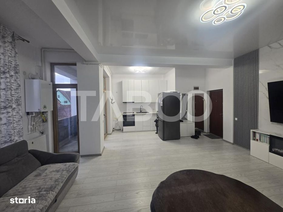 Apartament 2 camere de vanzare 54mpu cu 2 balcoane zona Selimbar Sibiu — fotografia 3