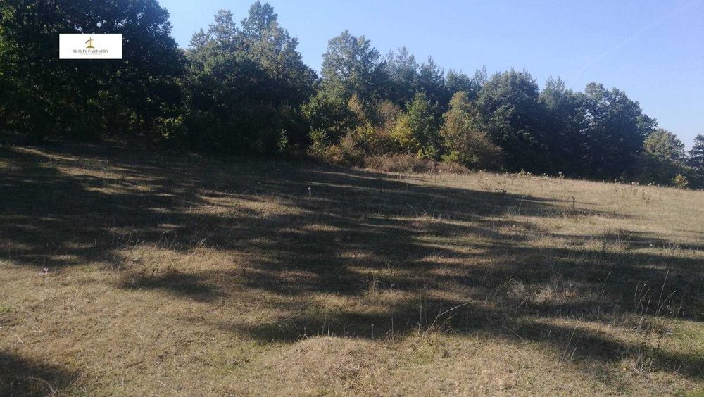 Продава парцел – кв. Църква, гр. Перник