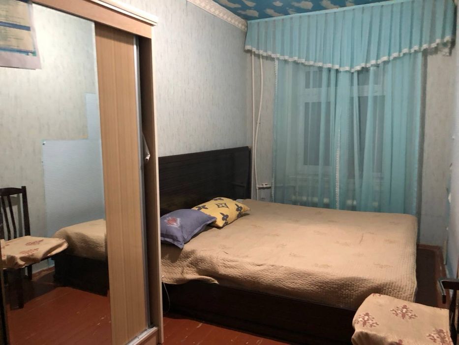 Срочно сотилади 4 хонали уй!!!