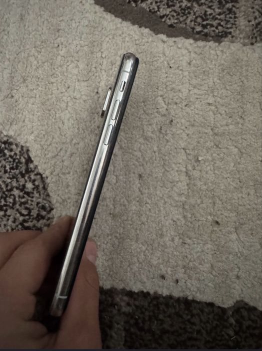 Продам айфон х в отличном состояние