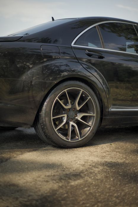 Jante cu anvelope 245 45 R19 Mercedes AMG perna amortizor compresor ac