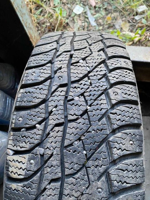 Зимние шины Viatti 215/60 R17 б/у