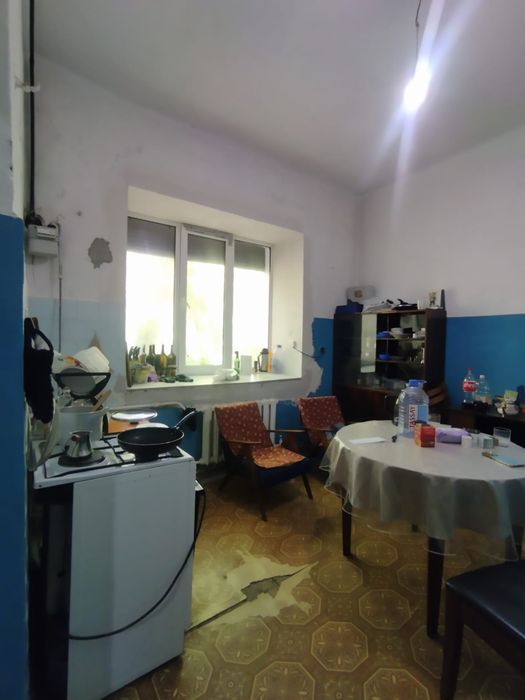 Продается 2х комнатная квартира в городе.