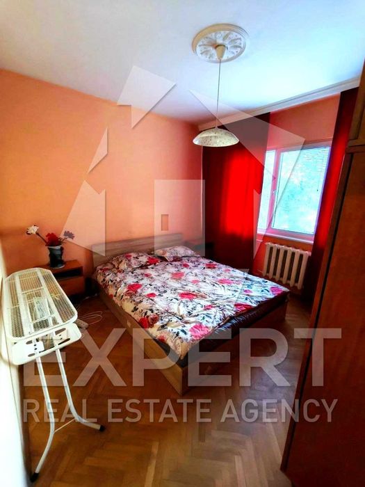 Тристаен апартамент в гр. Пловдив, кв. Източен, 390 евро!