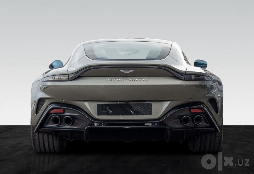 Aston Martin V8 Vantage 2026
