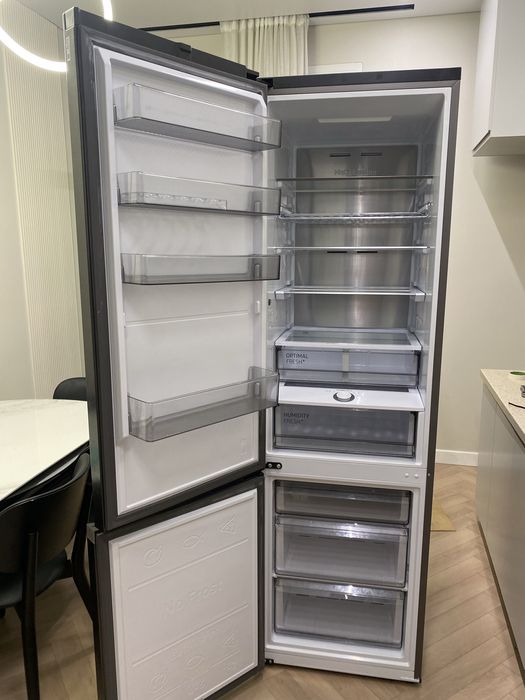 Холодильник SAMSUNG