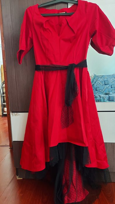 Продам вечерние платье