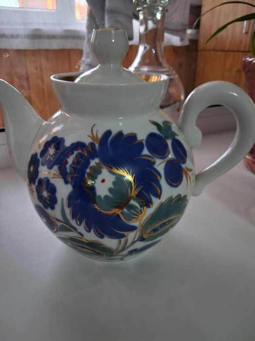 Чайник доливной продам