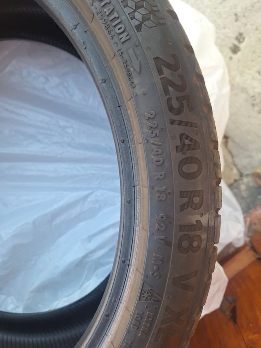 Vând cauciucuri 225/40 R18