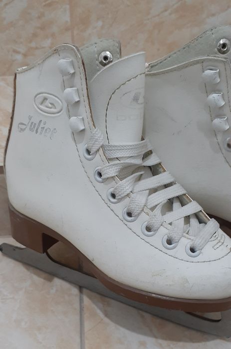 Коньки фигурные "botas"