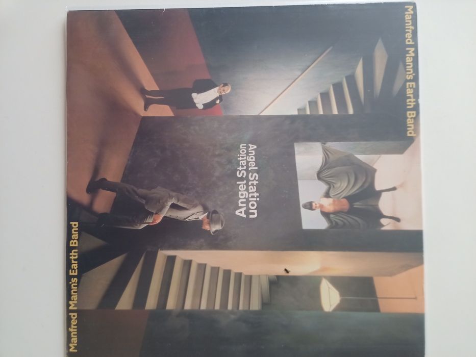 Три плочи Manfred Menn.