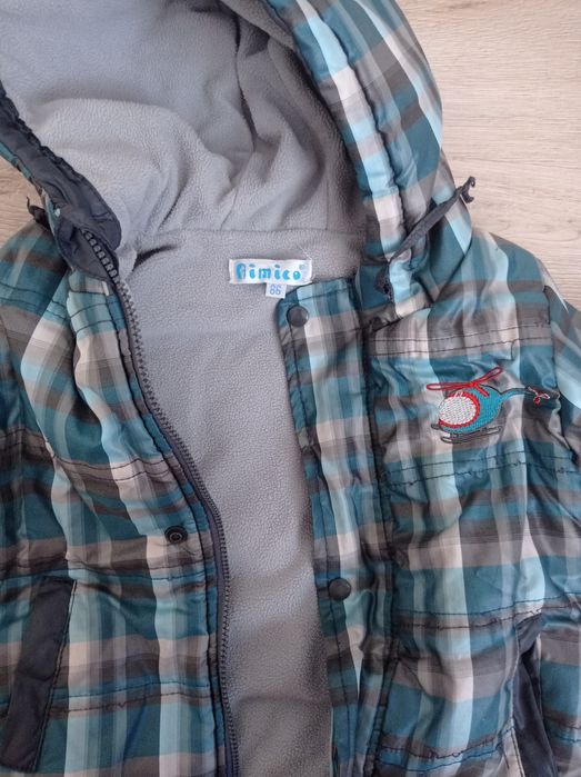 Продам весенние комбинезоны на мальчика