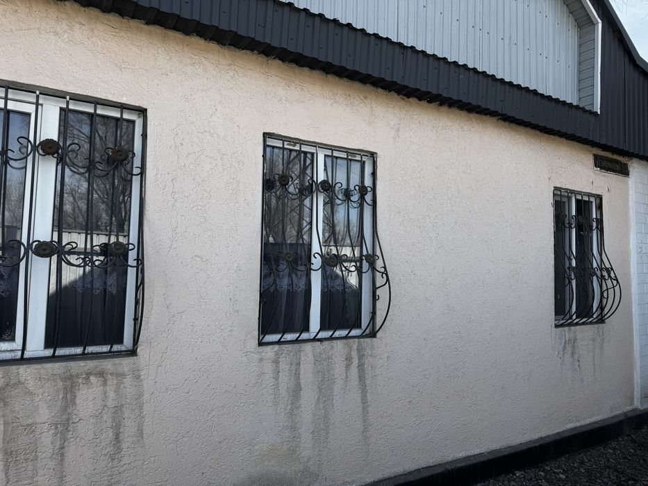 Пластиковые окна с решетками