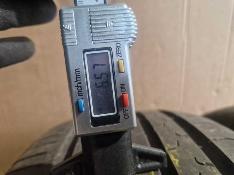 2 Continental R17 215/60
летни гуми DOT1022