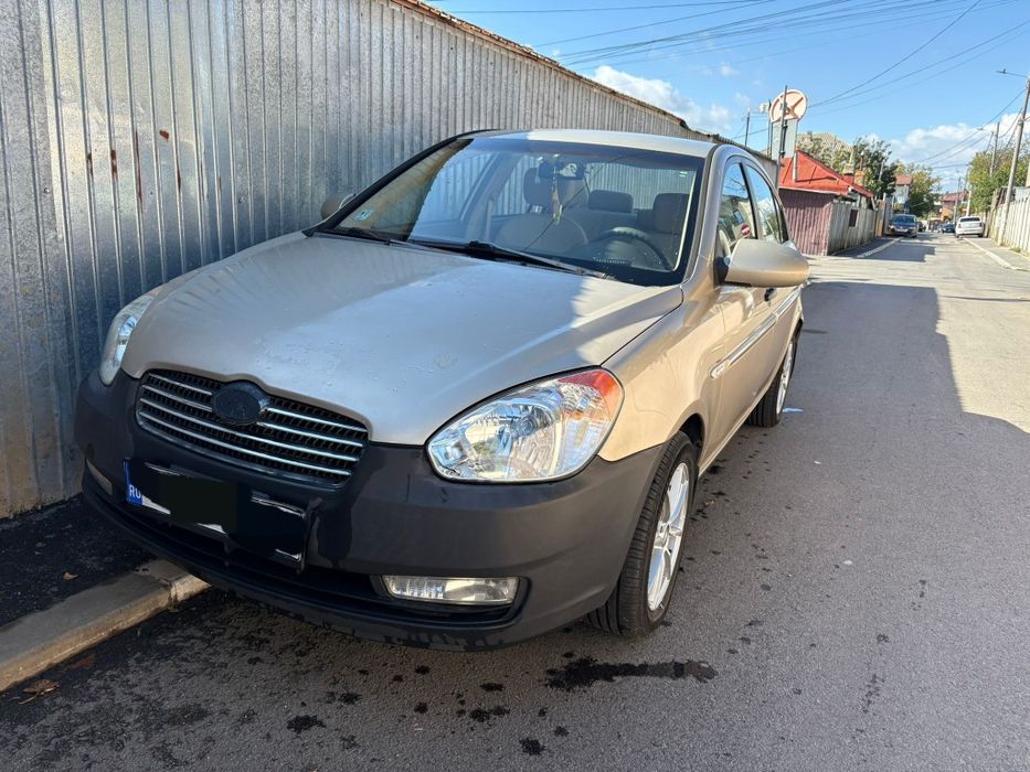 Hyundai Accent 1.6 benzina
